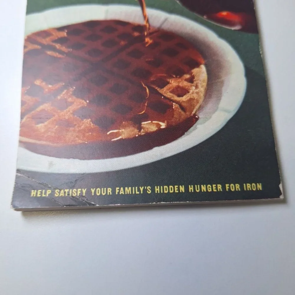 101 Recipes Grandmas Molasses‎ Old Fashioned Vintage Booklet 1945 Baking Cookies